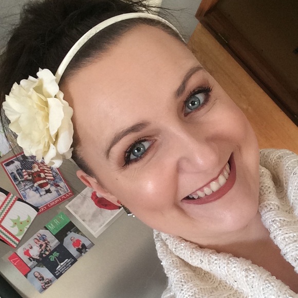 Meet your Posher, Emily - Picture 7 of 7